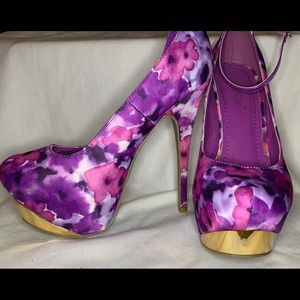 Shoedazzle high heel shoes